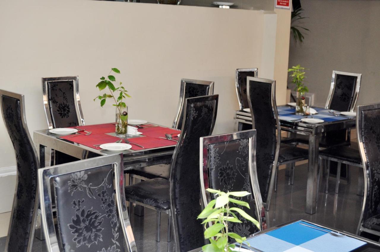 Primal Hotel Isaac John Gra Ikeja Exterior foto