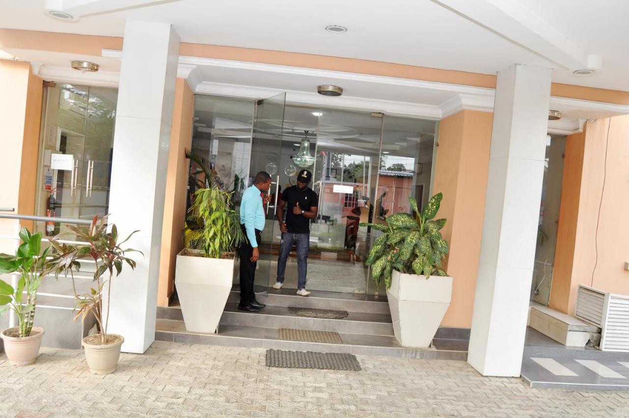 Primal Hotel Isaac John Gra Ikeja Exterior foto