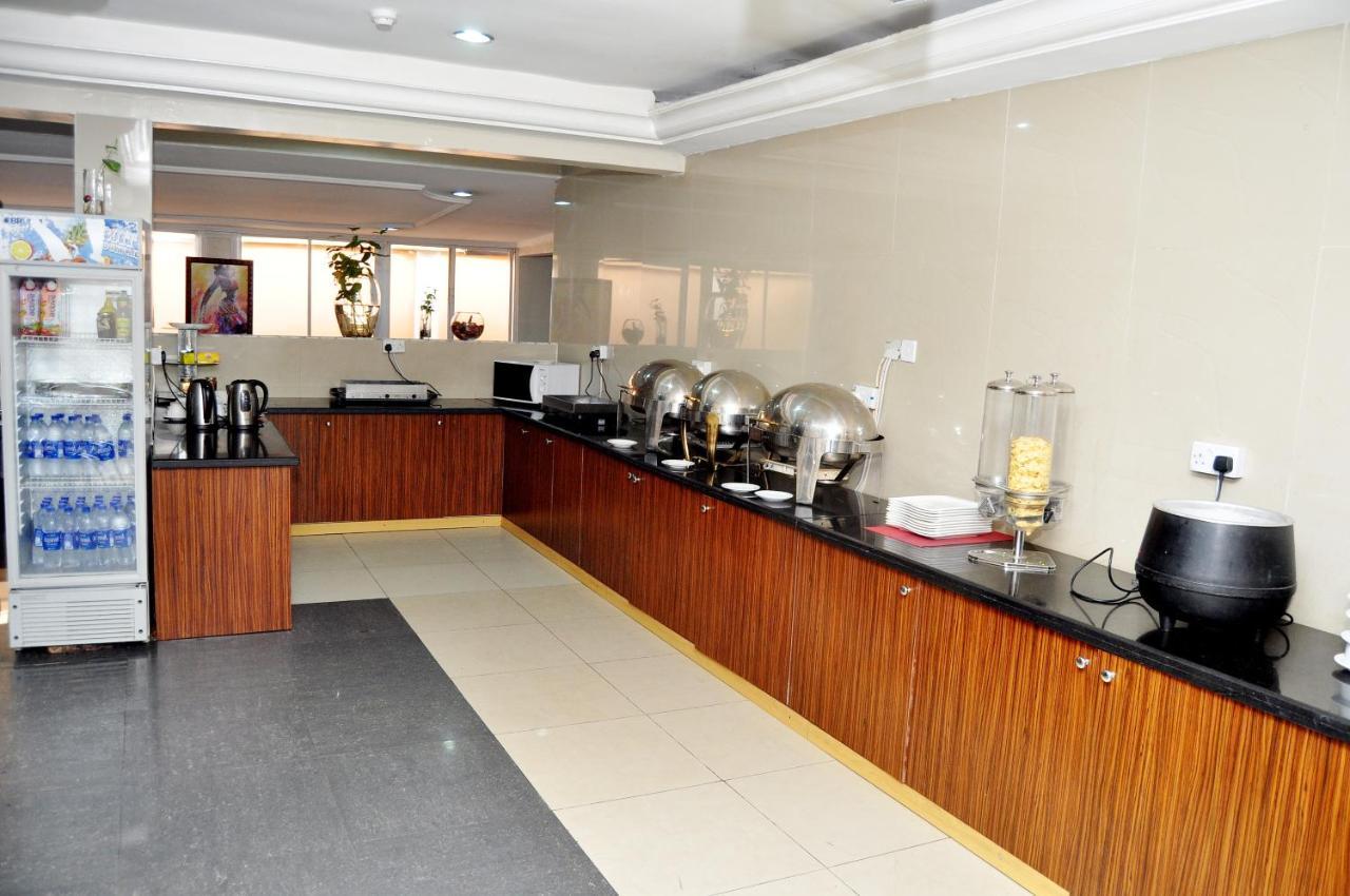 Primal Hotel Isaac John Gra Ikeja Exterior foto