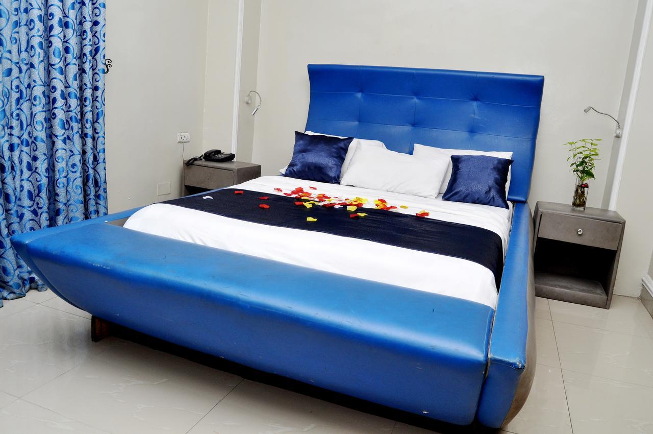 Primal Hotel Isaac John Gra Ikeja Exterior foto